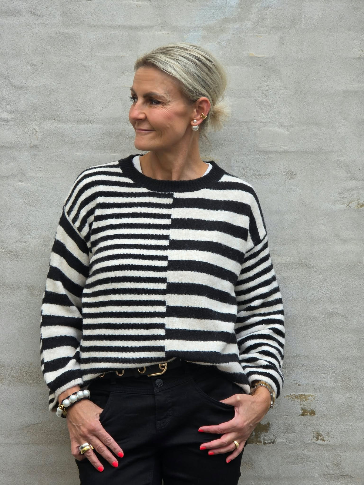 Asy Striped Knit - Off White/Black
