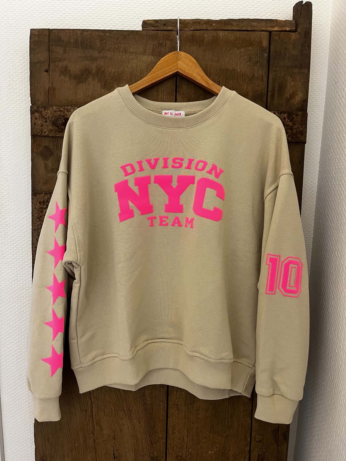 NYC Sweatshirt - Beige/Pink Neon
