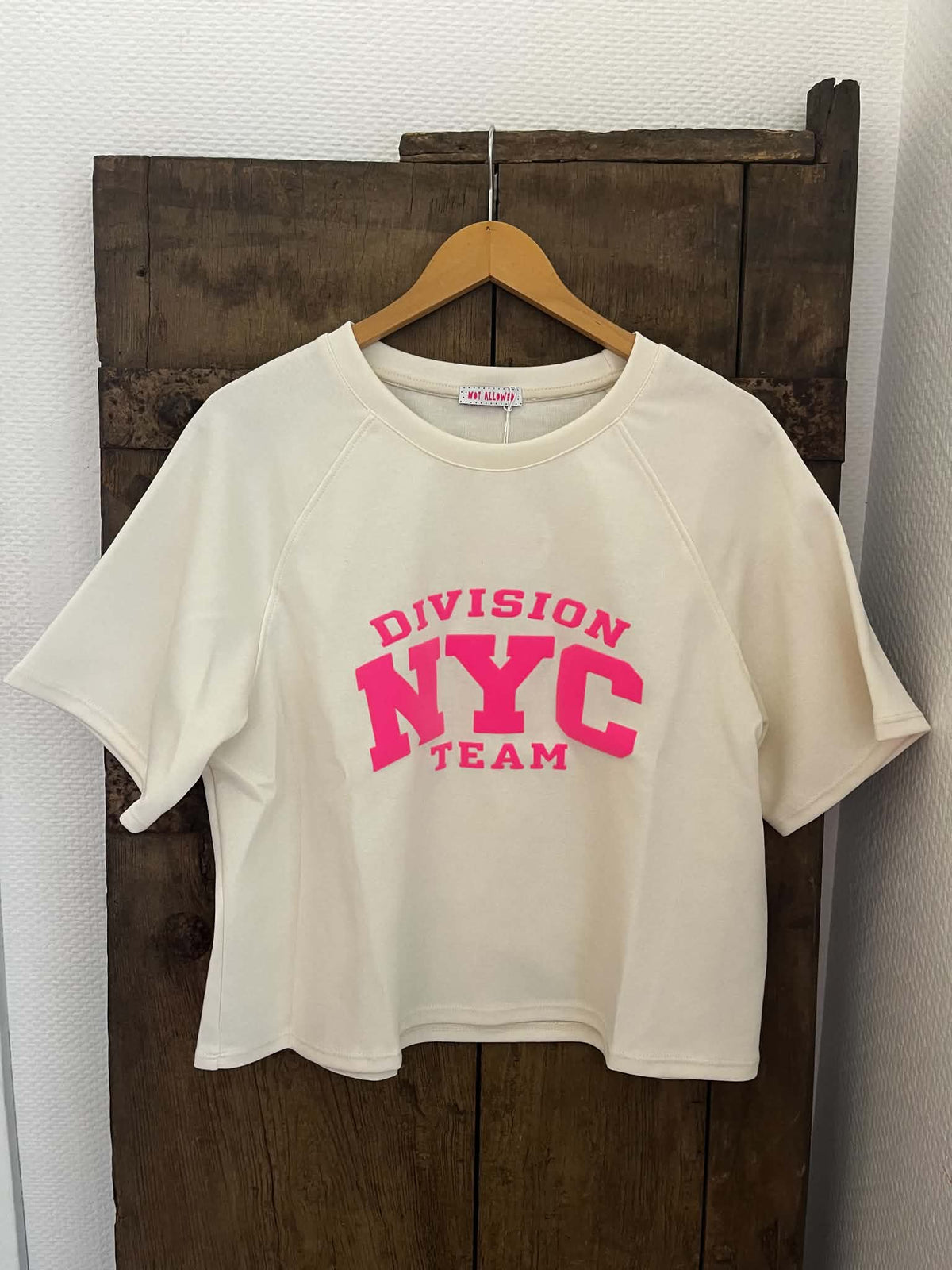 NYC Tee - White/Pink Neon