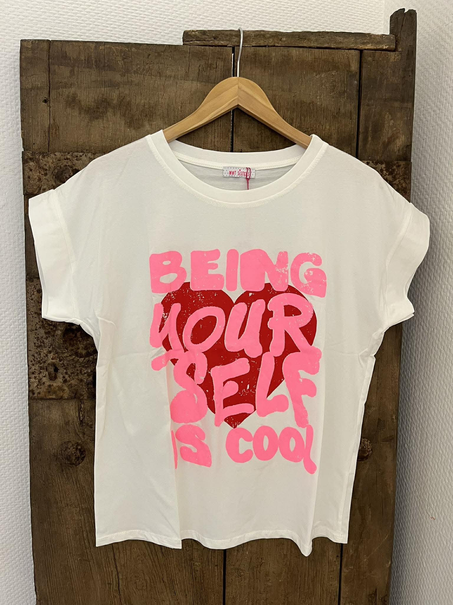 Being Yourself T-shirt - White/Coral