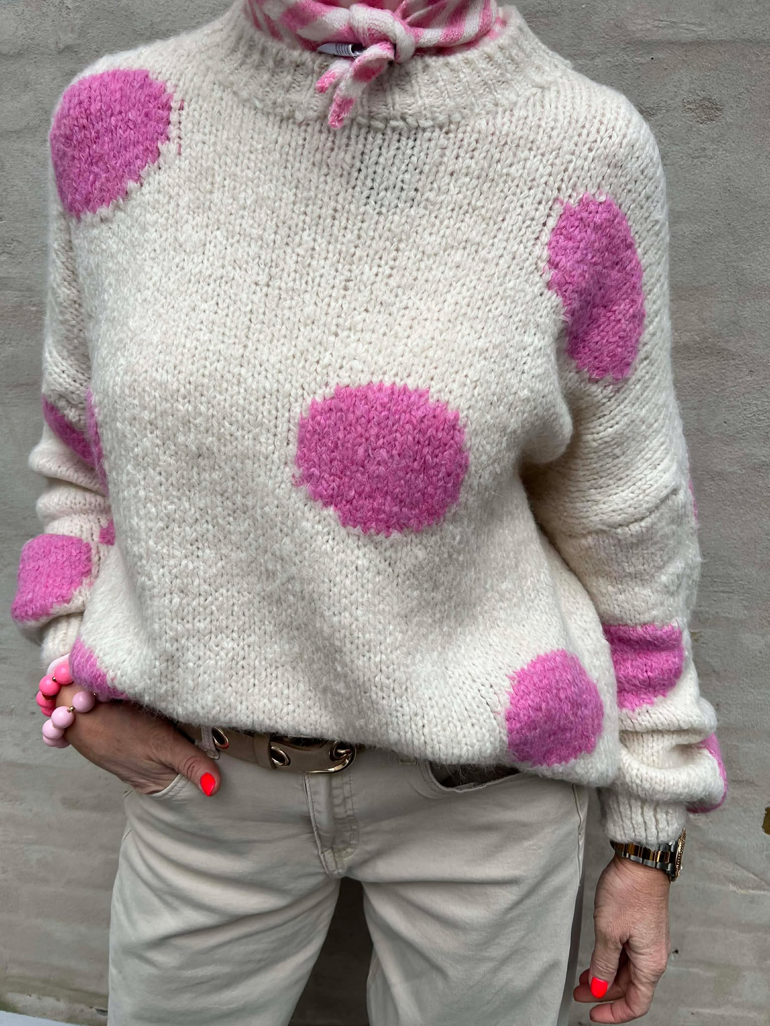 Camilia Pullover - Rosa prickar
