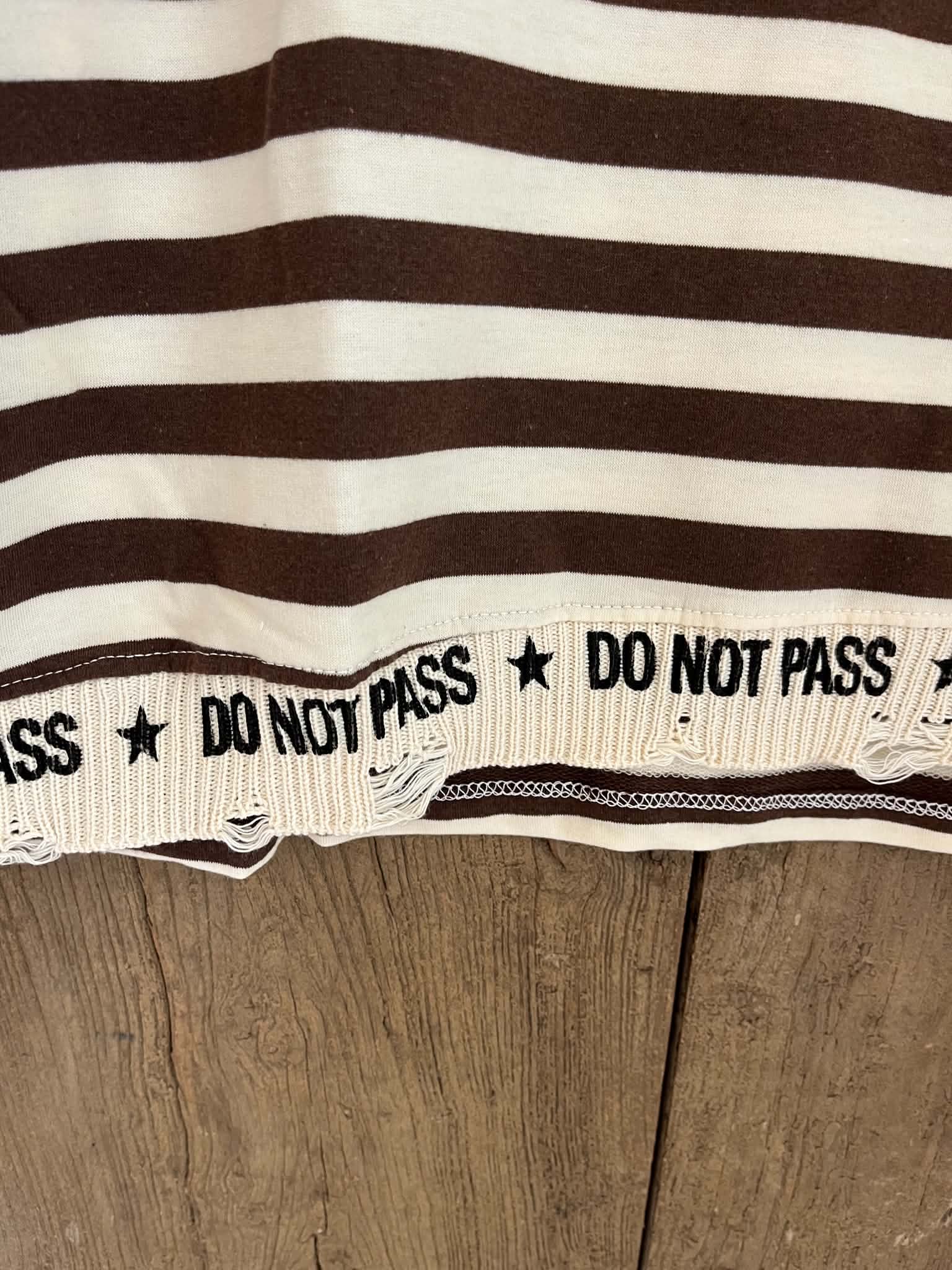 Do Not Pass Blouse - Brown/Off White