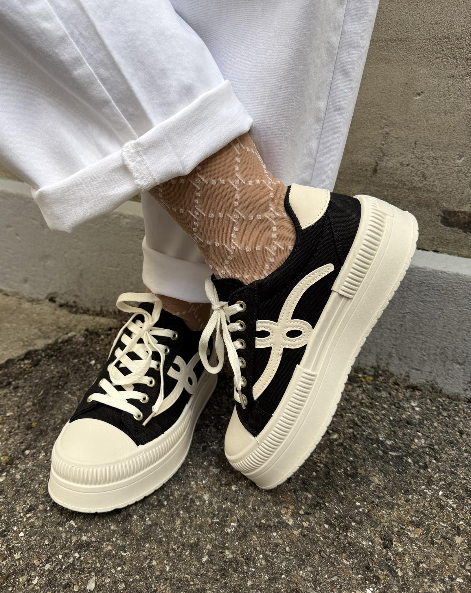 Stella Sneaks - Svart