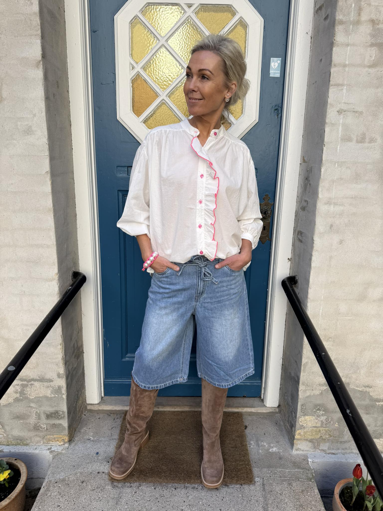 ROSIE DENIM LONG SHORTS - Light Blue Denim