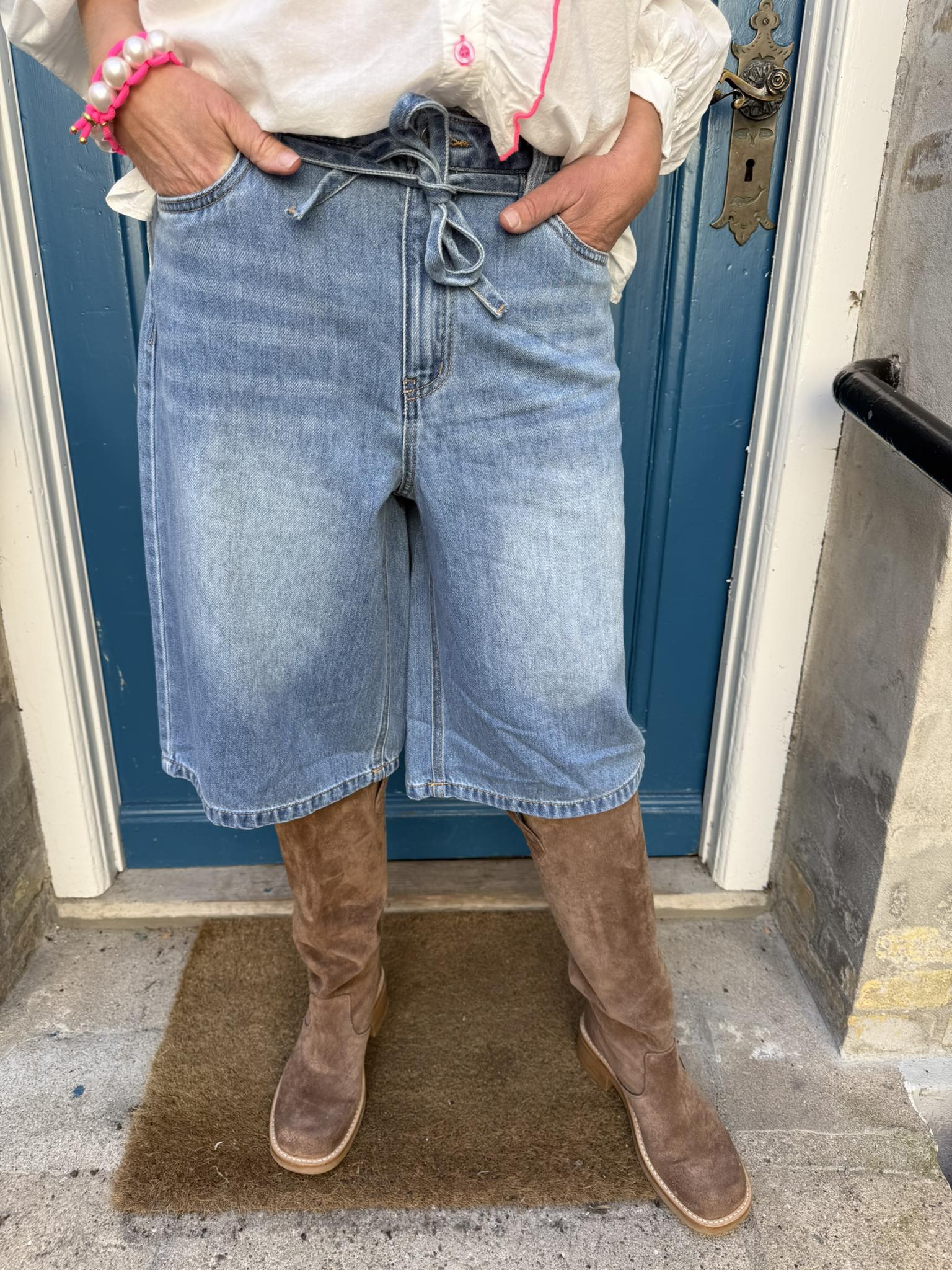 ROSIE DENIM LONG SHORTS - Light Blue Denim