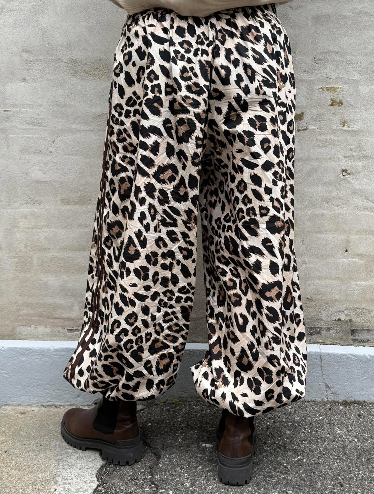 Leopard Pants - Leopard
