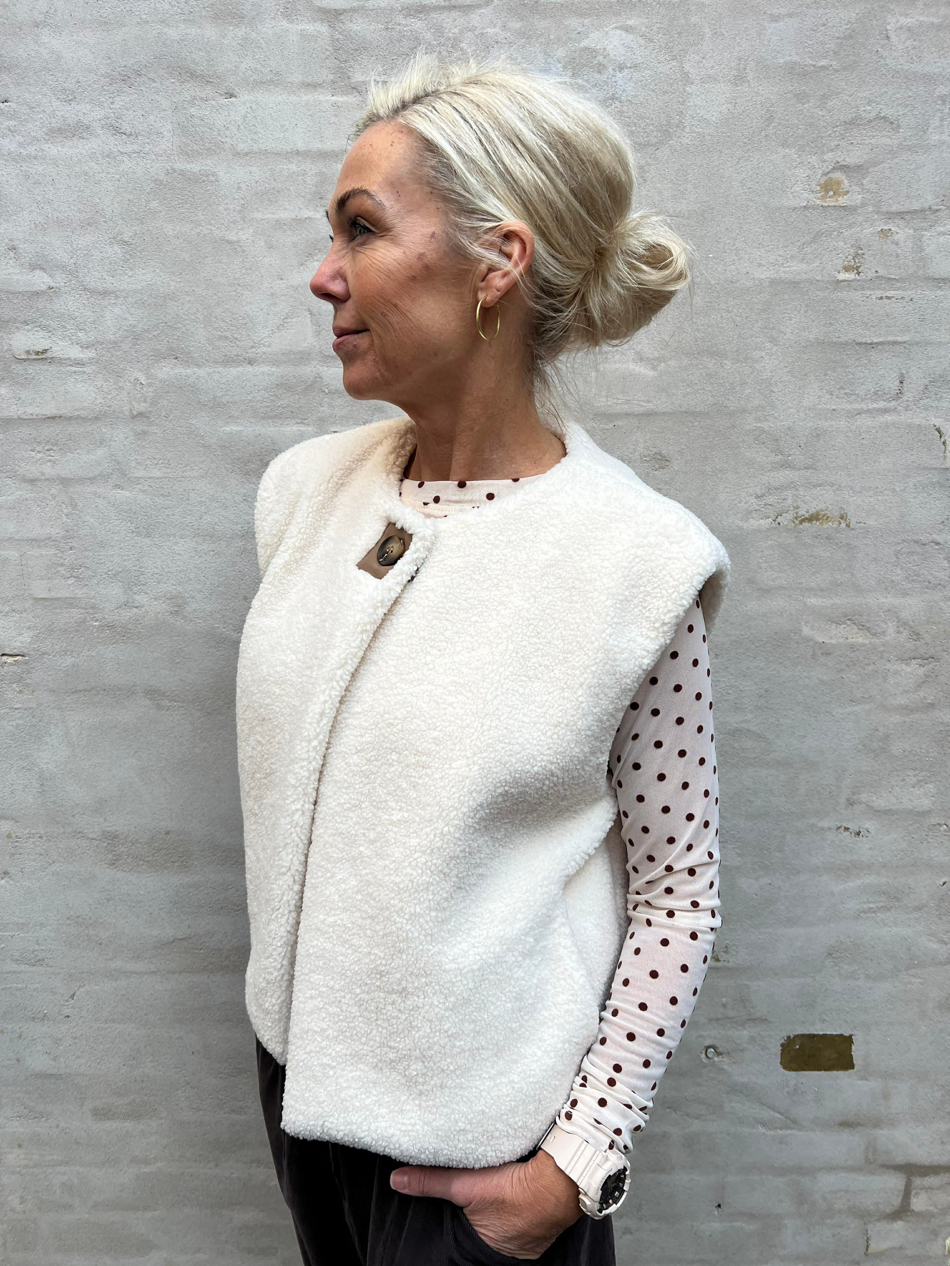 Anjanna Teddyväst - Elfenben