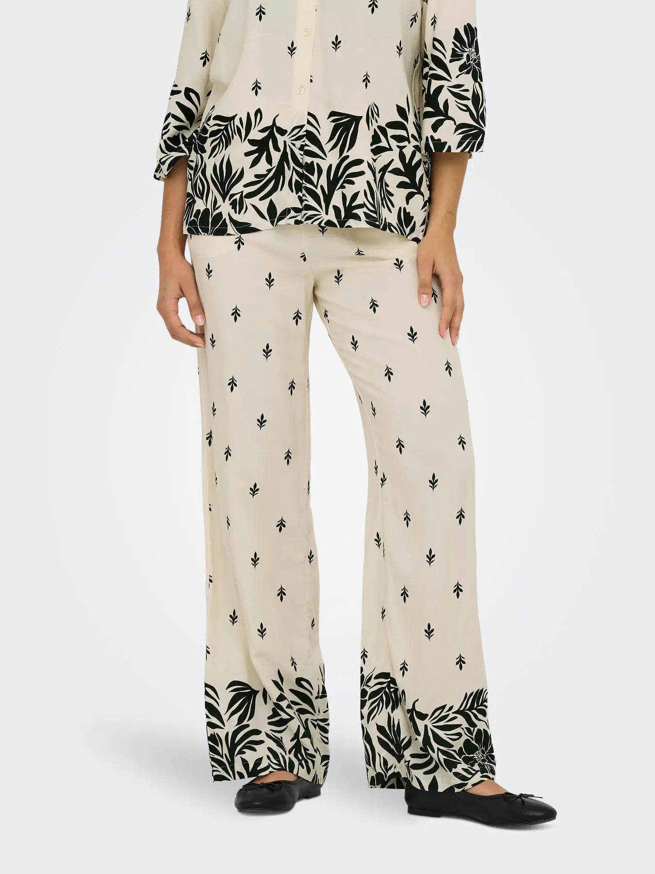 MAGGIE LIFE WIDE PANTS - Sandshell BLACK ETNIC